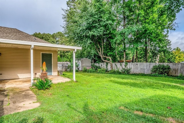 422 River Oaks Dr, Wetumpka, AL 36092 - fenced yard featuring a shed and a carport