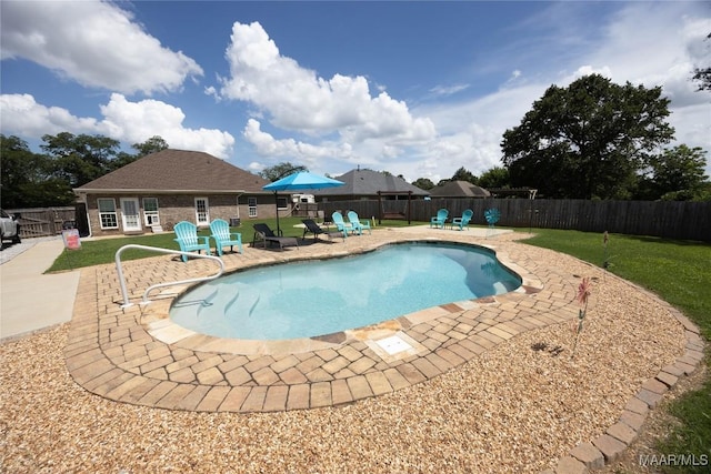 207 Pine Level Rdg, Deatsville, AL 36022 - view of swimming pool featuring a patio and a fenced backyard