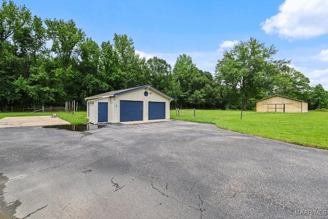 4015 Snowdoun Chambers Rd, Montgomery, AL 36116 - detached garage featuring view of scattered trees
