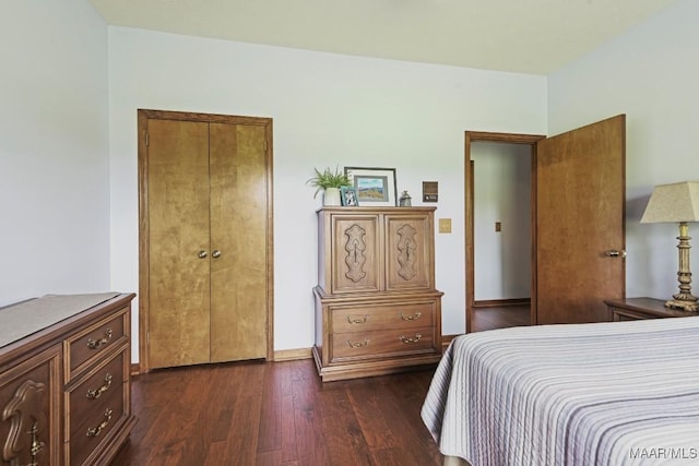 4015 Snowdoun Chambers Rd, Montgomery, AL 36116 - bedroom featuring dark wood finished floors