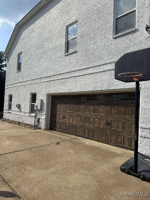 312 Sherwood Trl, Wetumpka, AL 36093 - view of home's exterior with a garage