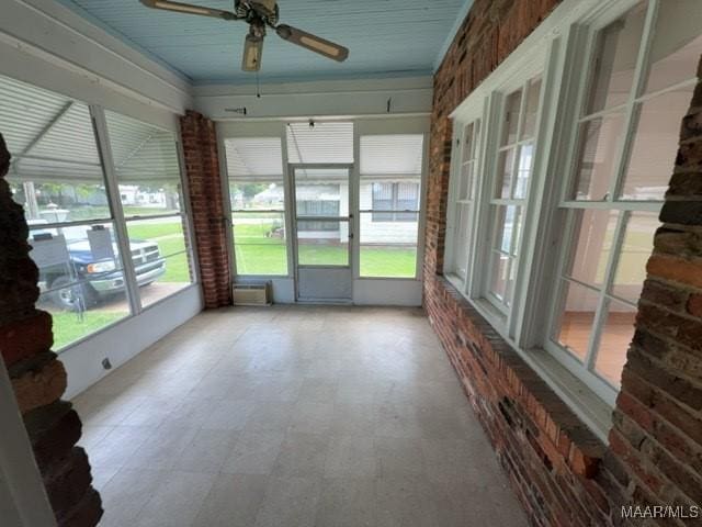 158 S Madison Ter, Montgomery, AL 36107 - unfurnished sunroom featuring a ceiling fan