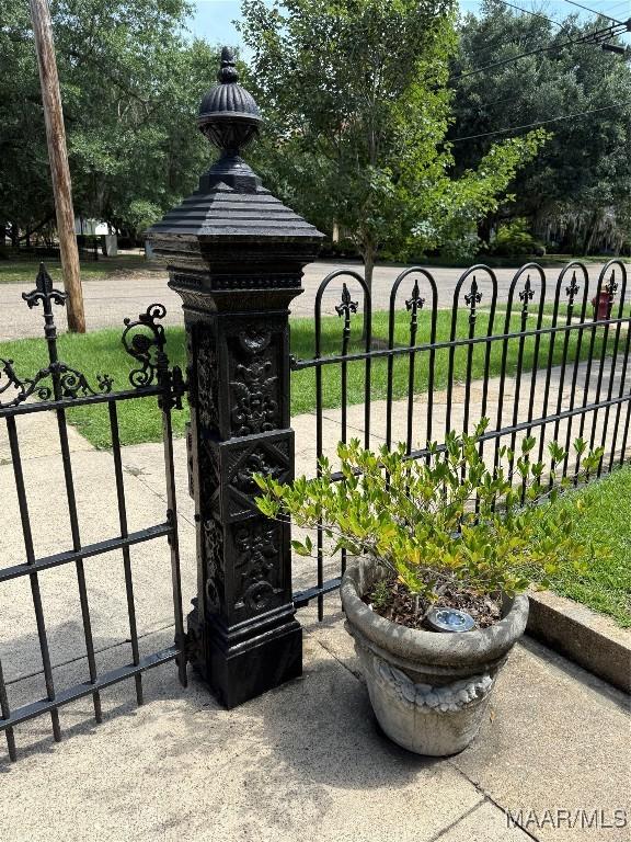 520 Selma Ave, Selma, AL 36701 - photo 71