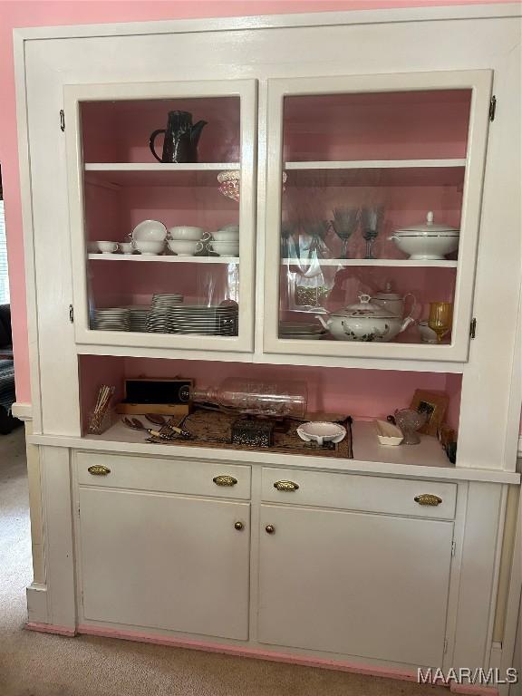 309 Broad St, Camden, AL 36726 - detailed view of carpet
