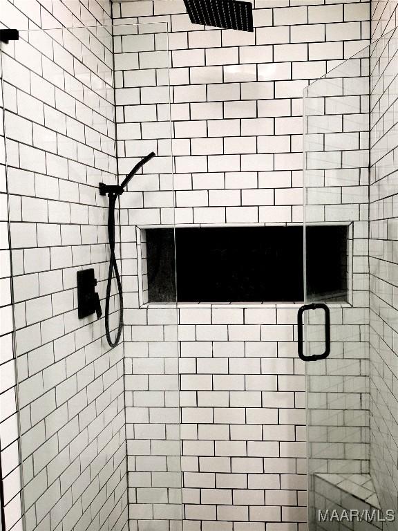 3155 Wilmington Rd, Montgomery, AL 36105 - full bath featuring a stall shower