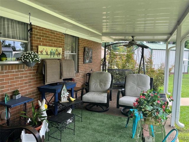 2607 Pine Tree Cir, Selma, AL 36701 - sunroom with ceiling fan