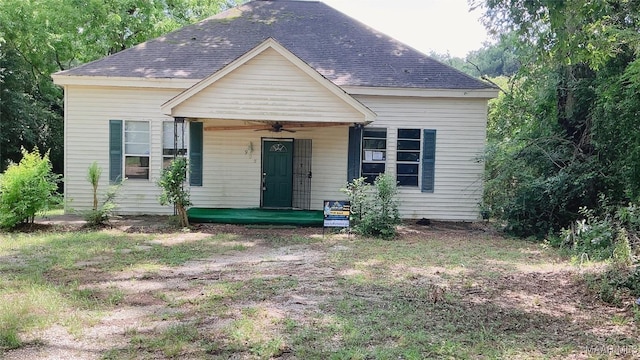 905 Milly Francis St, Wetumpka, AL 36092 - view of front of property featuring ceiling fan, a porch, and roof with shingles