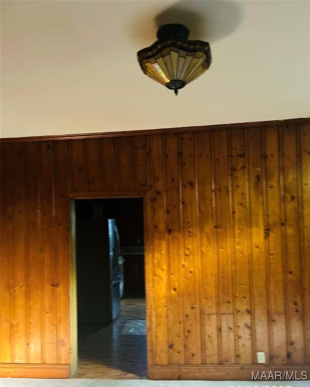 905 Milly Francis St, Wetumpka, AL 36092 - detailed view of wooden walls