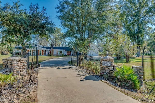 3900 Snowdoun Chambers Rd, Montgomery, AL 36116 - view of gate