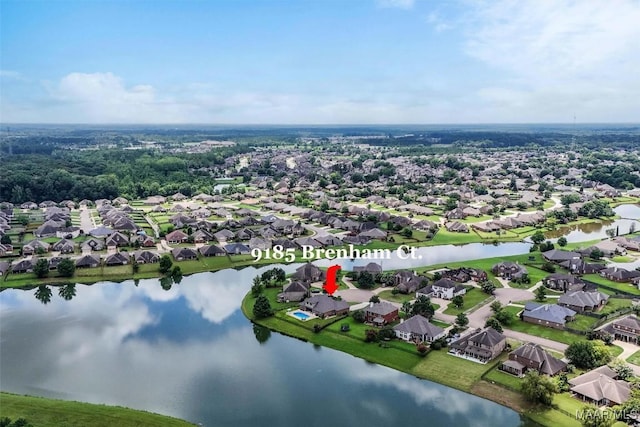 9185 Brenham Ct, Montgomery, AL 36117 - aerial view of property and surrounding area featuring nearby suburban area and a nearby body of water