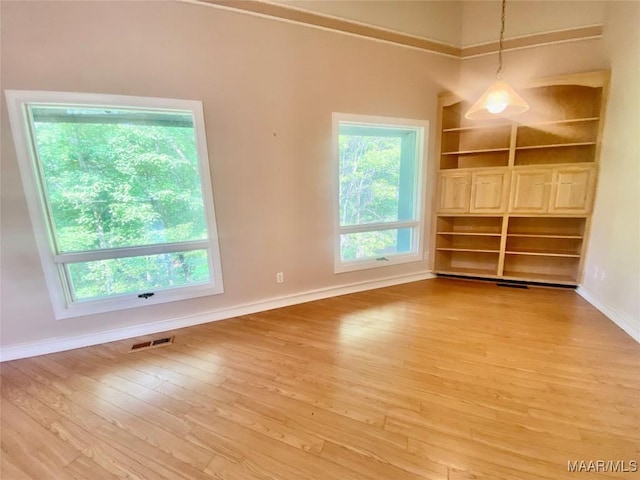 400 Millcreek Rd, Wetumpka, AL 36093 - unfurnished room featuring light wood-style floors and built in features