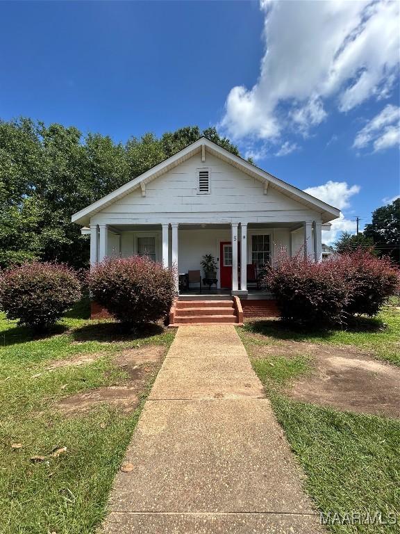 5 Johnson Ave, Montgomery, AL 36110 - view of front facade featuring covered porch