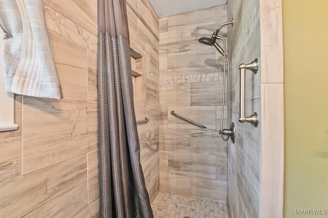 445 W Hickory Grove Rd, Lapine, AL 36046 - full bath featuring a tile shower