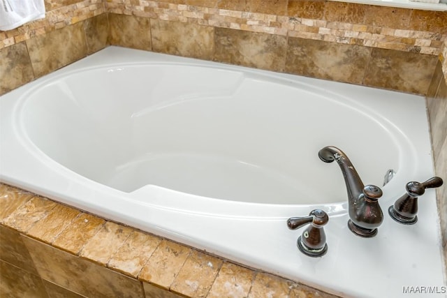 204 Village Way, Wetumpka, AL 36093 - bathroom view of a bath
