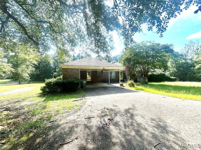 2 Rolling Hills Cir, Camden, AL 36726 - view of front of property with driveway and a carport