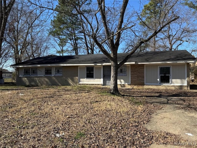 3902 Wesley Dr, Montgomery, AL 36111 - view of front facade featuring brick siding