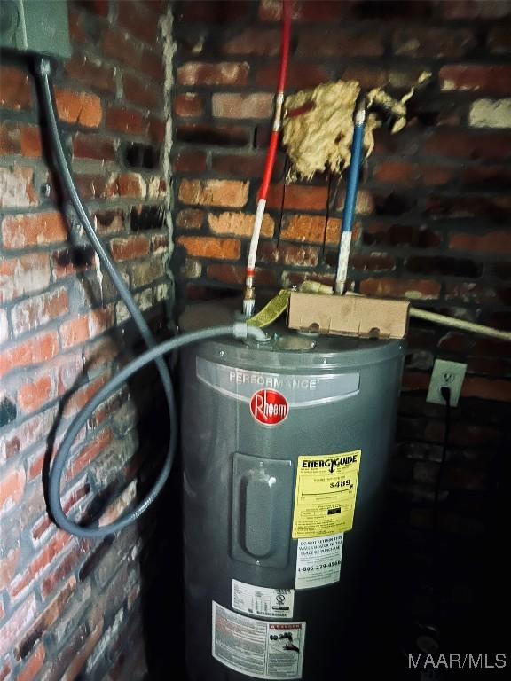 3902 Wesley Dr, Montgomery, AL 36111 - utility room with electric water heater