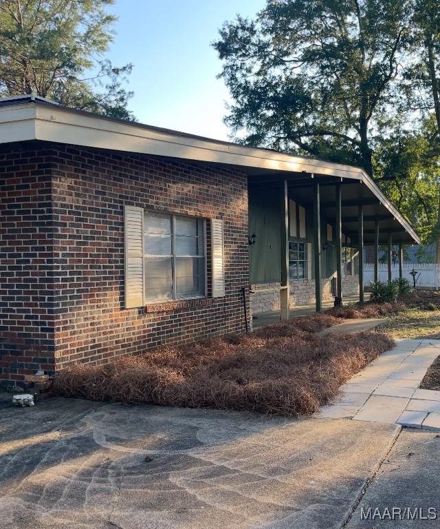 123 Hobbie Dr, Montgomery, AL 36105 - view of front of property featuring brick siding