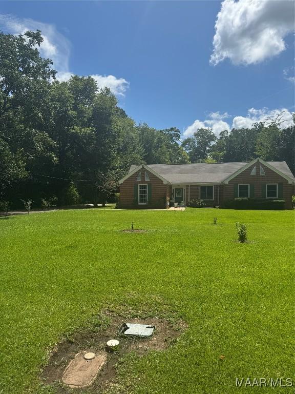 3549 Audubon Rd, Montgomery, AL 36111 - view of front of home with a front lawn