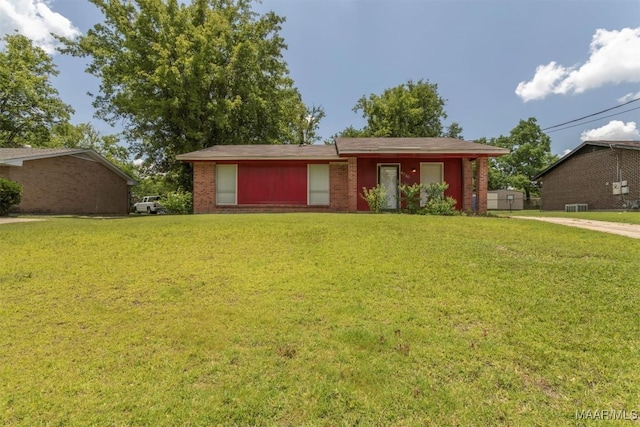 4230 Knollgate Rd, Montgomery, AL 36116 - ranch-style house featuring a front lawn