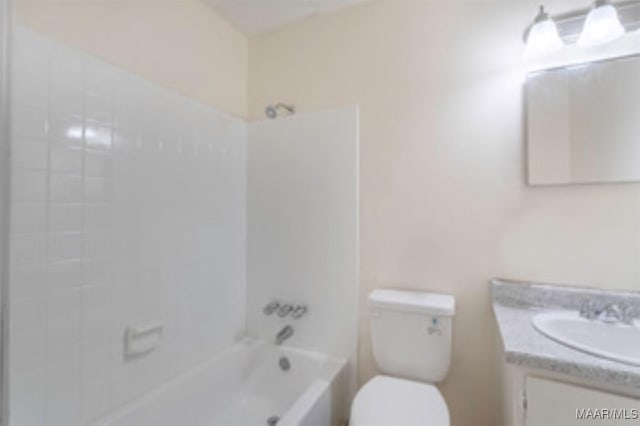 4230 Knollgate Rd, Montgomery, AL 36116 - bathroom featuring washtub / shower combination and vanity