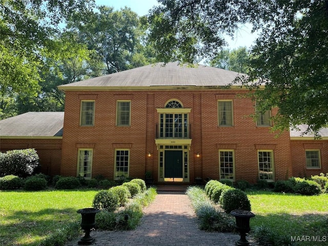 1682 Landline Rd, Selma, AL 36701 - view of front facade featuring a front lawn and brick siding