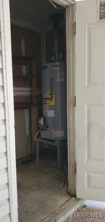 3152 Gentilly Ct, Montgomery, AL 36116 - utility room featuring water heater