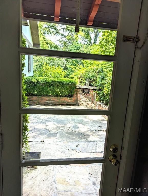1672 Gilmer Ave, Montgomery, AL 36104 - view of entryway