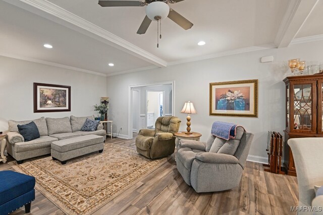311 Alston Dr, Wetumpka, AL 36093 - living area with wood finished floors, recessed lighting, a ceiling fan, and ornamental molding