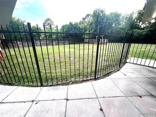 3628 Bankhead Ave, Montgomery, AL 36111 - view of balcony