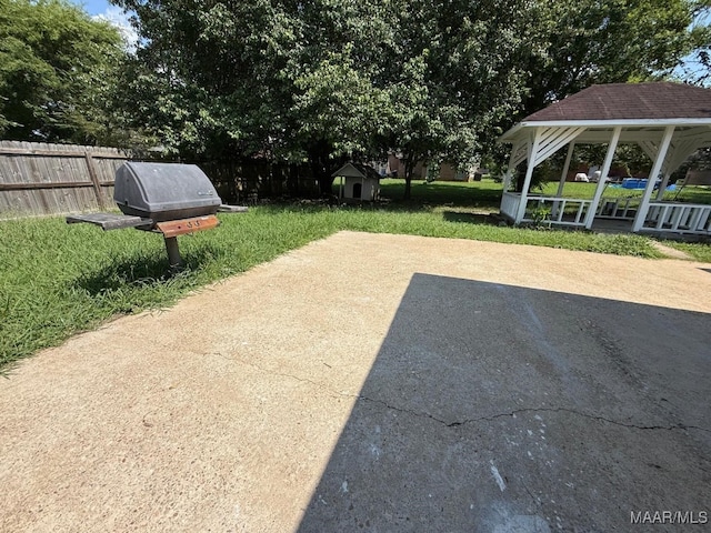 6524 Foxleigh Ct, Montgomery, AL 36116 - view of yard with a gazebo and a storage unit