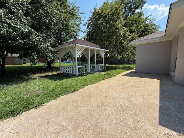 6524 Foxleigh Ct, Montgomery, AL 36116 - view of green lawn featuring a gazebo
