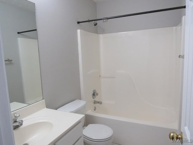 9467 Greythorne Way, Montgomery, AL 36117 - bathroom with vanity and bathing tub / shower combination