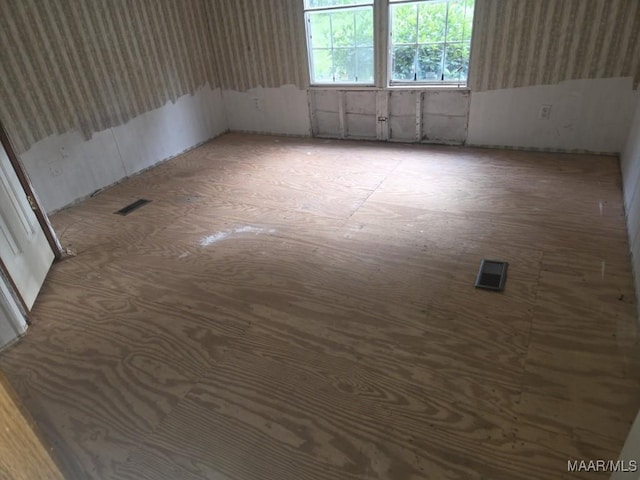 3149 Blackwell Rd, Highland Home, AL 36041 - empty room with wallpapered walls
