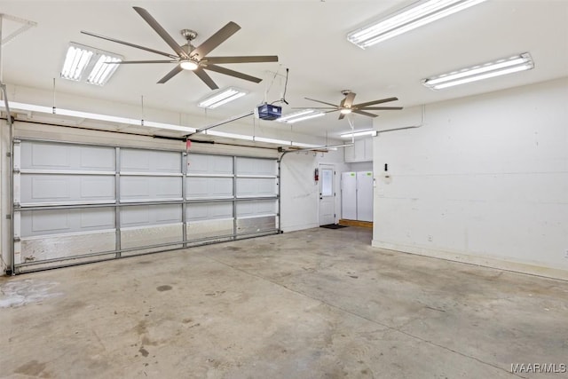 760 Winding Wood Dr, Wetumpka, AL 36093 - garage with a garage door opener