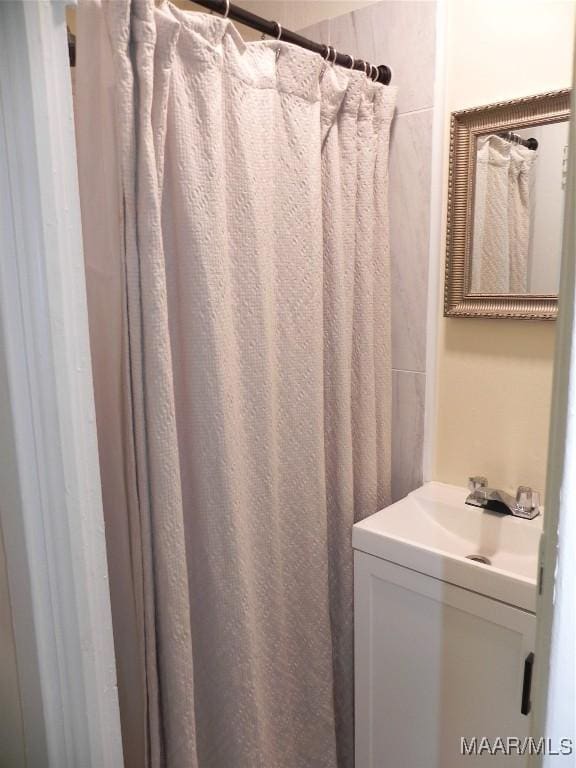 2206 Winona Ave, Montgomery, AL 36107 - photo 14