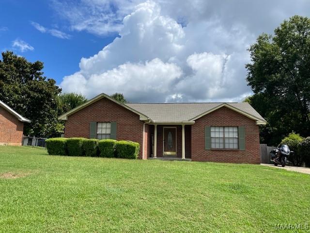 132 Azalea Dr, Millbrook, AL 36054 - photo 1