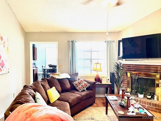 132 Azalea Dr, Millbrook, AL 36054 - photo 4