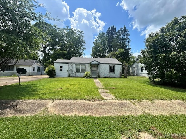 2109 Bienville St, Selma, AL 36701 - photo 7