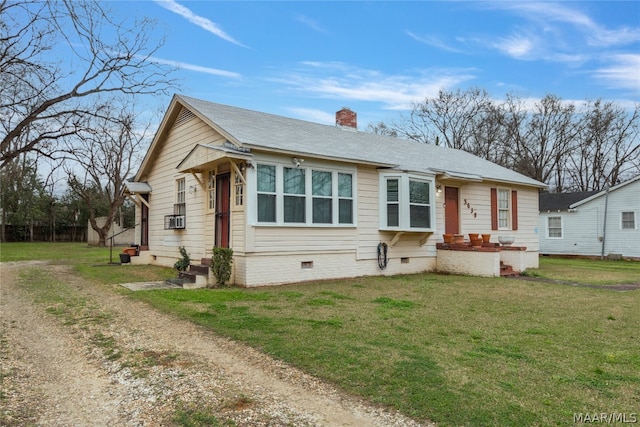 view of front of house with a front yard