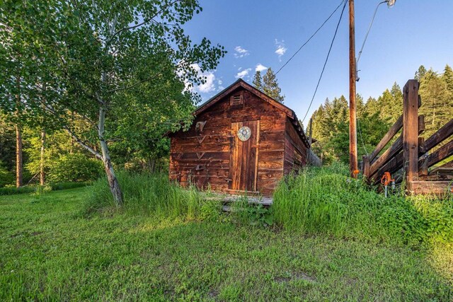 view of shed / structure