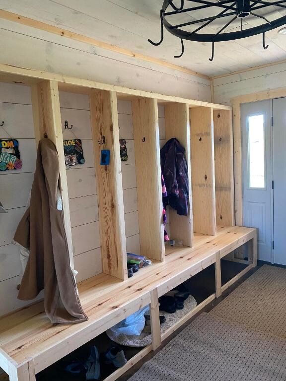 view of mudroom