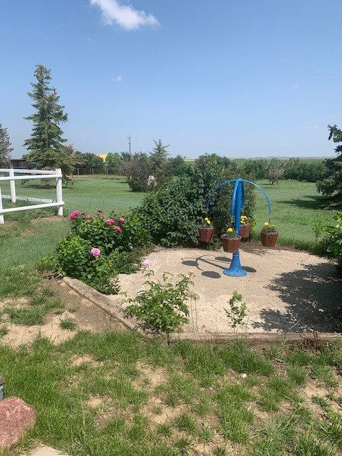 exterior space featuring a rural view