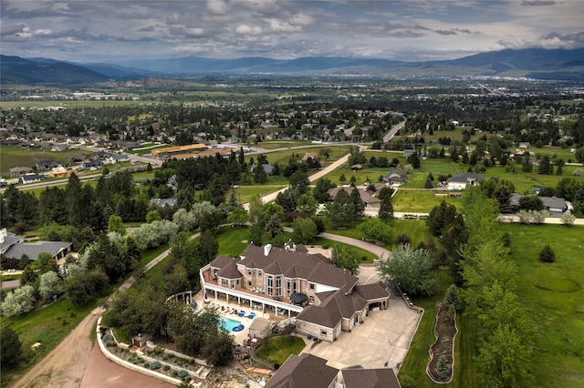 bird's eye view with a mountain view