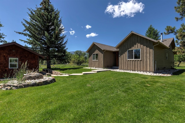 exterior space featuring a front lawn