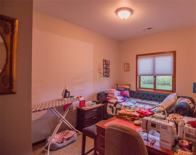 bedroom with carpet flooring