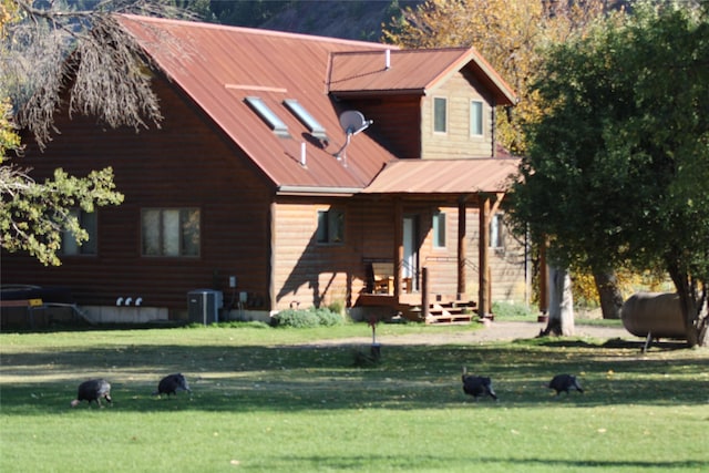 26 N Cooper Ln, Cascade, MT 59421 - view of front facade with a front lawn and central AC unit