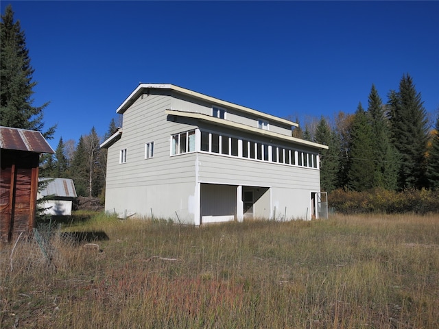 view of home's exterior