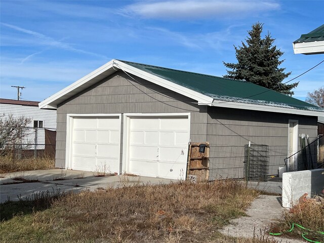 715 Texas Ave, Deer Lodge, MT 59722 - view of detached garage