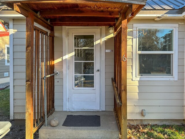 view of property entrance